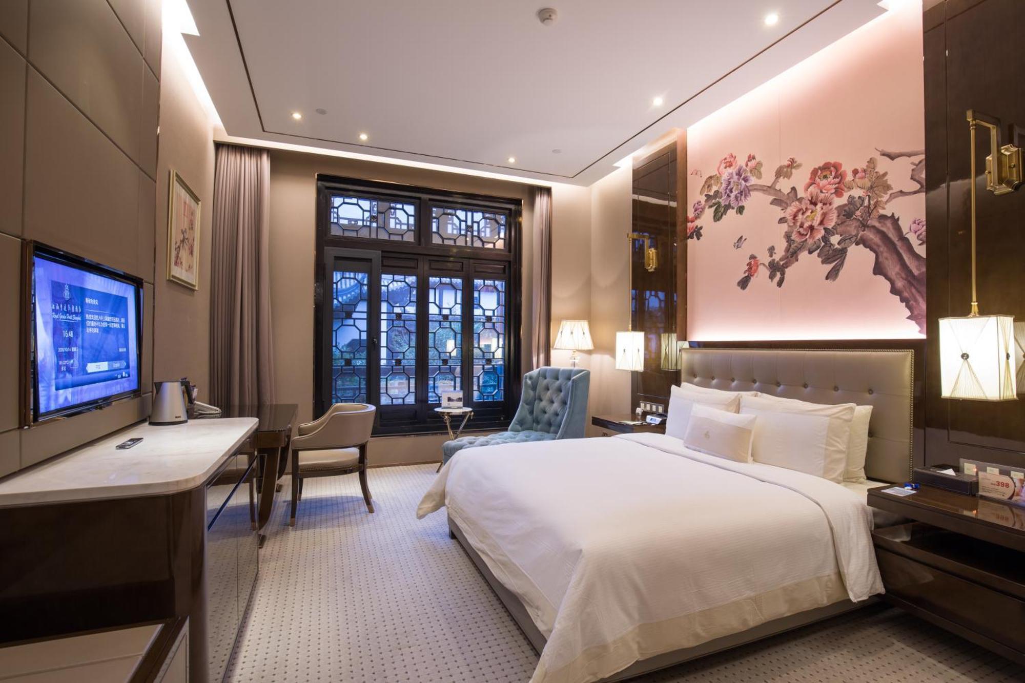 Royal Garden Hotel Shanghai-Free Shuttle To And From Disney & Pvg & Close Metro Line2 Easy To Sha New Expo Exterior photo