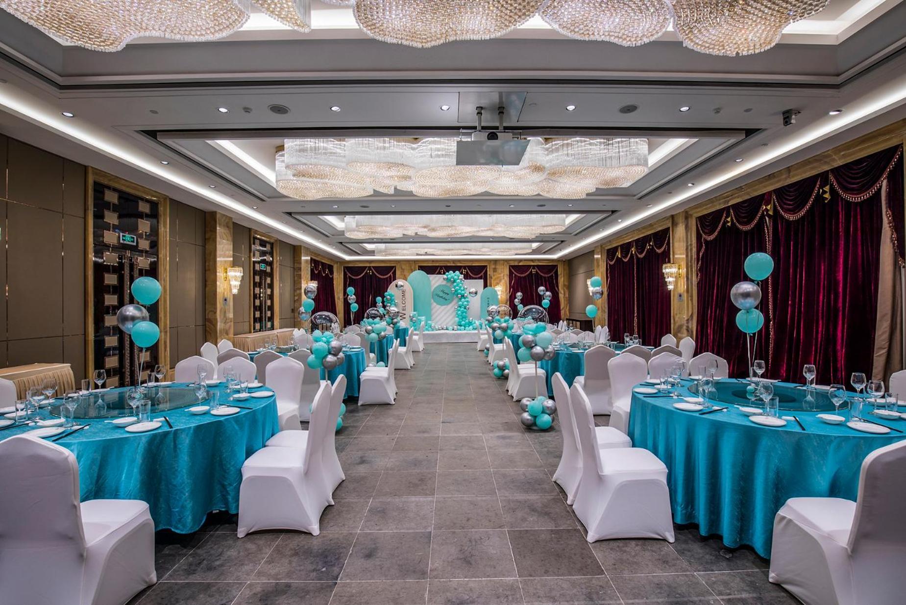 Royal Garden Hotel Shanghai-Free Shuttle To And From Disney & Pvg & Close Metro Line2 Easy To Sha New Expo Exterior photo