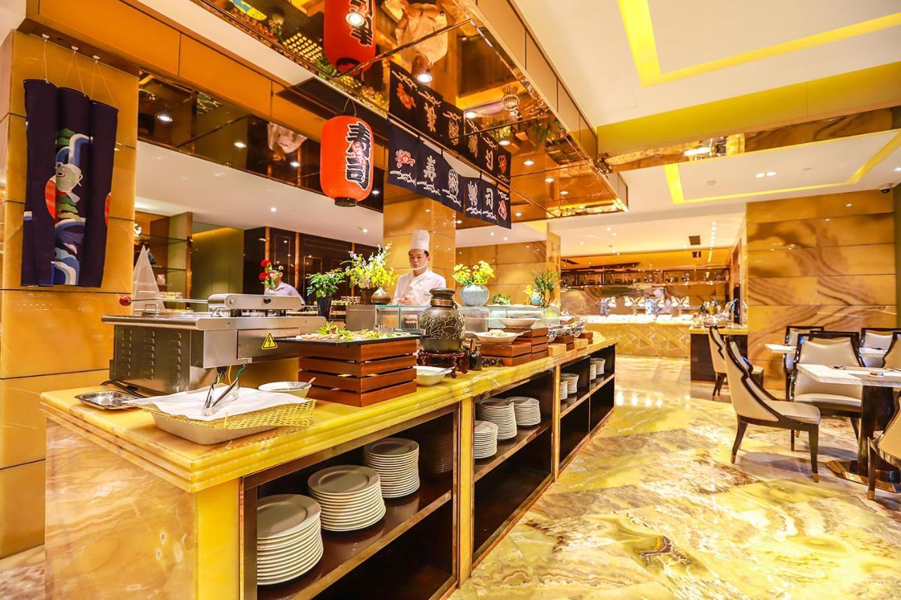 Royal Garden Hotel Shanghai-Free Shuttle To And From Disney & Pvg & Close Metro Line2 Easy To Sha New Expo Exterior photo